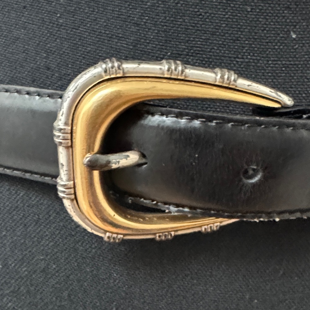Fossil Elegant Black Leather Belt with Gold/Silver Buckle - Picture 3 of 5